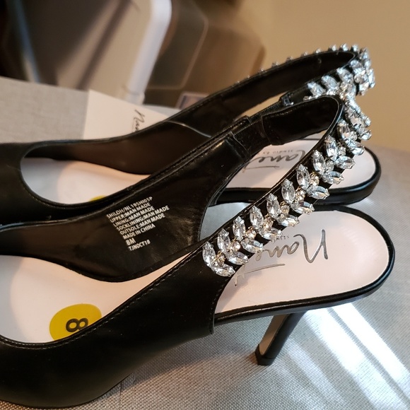 Black slingback pumps - Picture 4 of 5